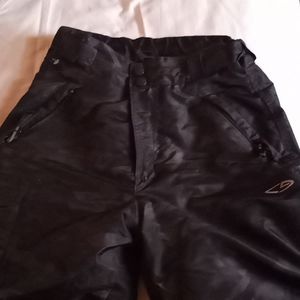 Boys ski pants.